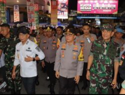 Pastikan Malam Takbiran Idul Fitri 1446 H Berjalan Aman, Danrem 043/Gatam Bersama Gubernur dan Forkompinda Tinjau Titik Pos Pengaman