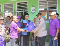 Polresta Bandar Lampung Bersama PT Asia Makmur Bagikan Ratusan Sembako Bagi Warga Korban Banjir