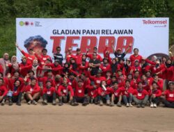 Telkomsel Konsisten Terapkan ESG Melalui Kegiatan Gladian Panji TERRA di Lampung, Wujudkan Dampak Bisnis Yang Berkelanjutan