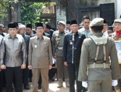 Tokoh Lampung Bachtiar Basri Dimakamkan, Gubernur Rahmat Mirzani Pimpin Penghormatan Terakhir