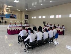 Kalapas Muara Enim Beri Pengarahan Kepada 10 CPNS Baru Terkait Pentingnya Loyalitas dan Tanggung Jawab