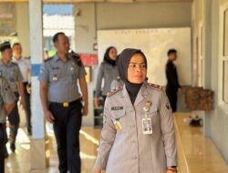 Kalapas Beserta Jajaran Sapa Warga Binaan, Ajak Jaga Kebersihan dan Wujudkan Lapas Bersih dari Halinar