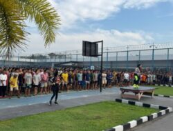 Hak Terpenuhi, Ratusan Warga Binaan Lapas Muara Enim Senam Bersama