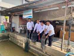 Lapas Narkotika Bandar Lampung Tunjukkan Komitmen Pembinaan Kemandirian Bagi Warga Binaan Dengan Panen Raya Ikan Lele