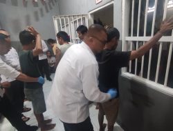 Demi Wujudkan Rutan Aman dan Tertib, Kepala KPR Rutan Bandar Lampung Pimpin Razia dan Pengecekan Teralis Kamar Hunian Warga Binaan