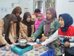 KWT Binaan Pertamina Ajarkan Kelola Sampah Organik di SMAN 14 Palembang