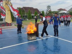 Rutan Kelas I Bandar Lampung Gandeng Dinas Pemadam Kebakaran Gelar FMD Melatih Pegawai dan Tamping Untuk Tingkatkan Kesiapsiagaan dan Kedisiplinan