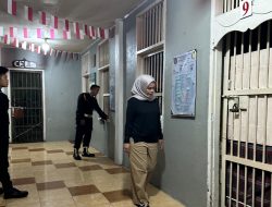 Kalapas Ike Rahmawati Lakukan Kontrol Malam Guna Memastikan Keamanan Lapas Tetap Kondusif