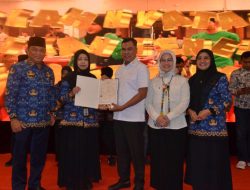 Kemenkum Kaltim Serahkan 15 Sertifikat Hak Cipta Krenova Balikpapan