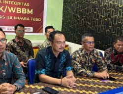 Kalapas Mukhlisin Fardi Beserta Jajaran Lapas Muara Tebo Ikuti Kegiatan Kopi Anev UPT Bersama Kanwil Ditjenpas Jambi Secara Virtual
