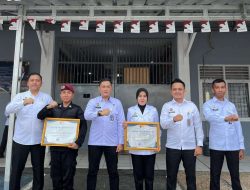 Kepala Rutan Sukadana Pimpin Apel Pagi Sekaligus Anugerahkan Penghargaan Pegawai Teladan Triwulan III