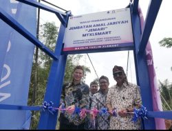 Majelis Taklim XLSMART Resmikan Wakaf Jembatan Amal Jariyah di Sukabumi