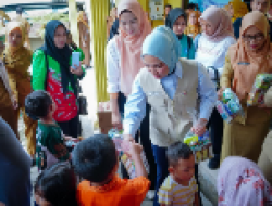 Tim Pembina Posyandu Lampung Salurkan Bantuan Susu, Dukung Gerakan Nasional Cegah Stunting