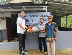 Karutan Rachmad Tri Raharjo Beserta Jajaran Rutan Samarinda Lakukan Perbaikan Mushola Nur-Ikhlas Peringati Hari Bhakti Kementerian dan Pemasyarakatan Ke-1