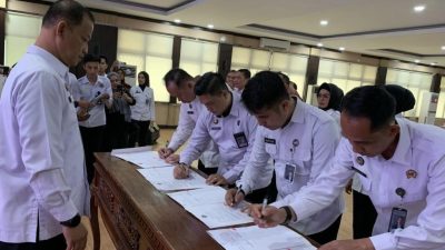 Kepala Rutan Kota Agung Laksanakan Penandatanganan Perjanjian Kinerja 2025 Pada Peringatan Hari Bakti Kemenimipas Ke-1