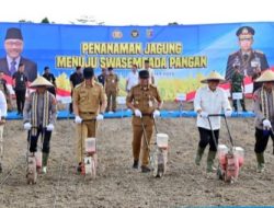 Polri Turun ke Ladang, Produksi Pangan Melonjak: Zulhas Tegaskan Gotong Royong Kunci Ketahanan Nasional