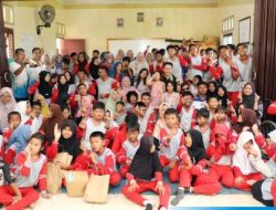 Hangat dan Penuh Empati, Bupati Egi Sambangi SLB Negeri Sidomulyo Bersama Tiga Putrinya