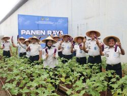 Panen Raya Penuh Kepedulian, Lapas Cibinong Donasikan Hasil Panen untuk Korban Bencana