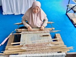 Pertamina Patra Niaga Regional Sumbagsel Bantu UMKM Songket Permata Bangkit dari Titik Terendah