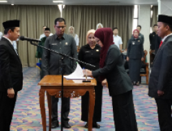 Sekdaprov Lampung Lantik Pejabat Administrator dan Pengawas di Lingkungan Pemprov Lampung
