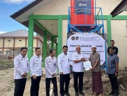 Kepala Kanwil Ditjen Imigrasi Aceh Serahkan Bantuan Sumur Bor IMIPAS Peduli Korban Banjir di Pidie Jaya