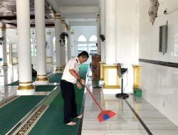 Sambut Ramadan 2026, Kepala Bapas Kelas I Banda Aceh Pimpin Kegiatan Bakti Sosial Bersih-bersih Masjid