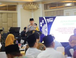 Rektor Hadiri Buka Bersama di Kantor Polda Lampung
