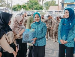 Bakti Sosial Ramadan, TP PKK Provinsi Lampung Salurkan Ratusan Paket Sembako