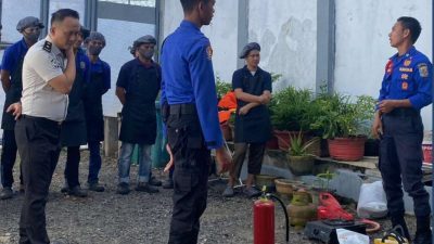 Mitigasi Risiko di Area Dapur Lapas Way Kanan, Petugas dan Tamping Dapur Di Bekali Ketermpilan Atasi Kebakaran