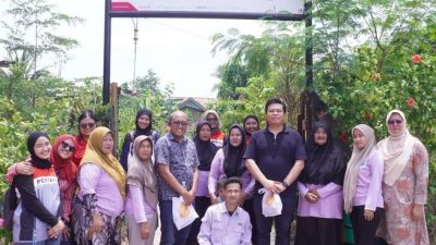 Pertamina Patra Niaga Regional Sumbagsel Berdayakan Perempuan Talang Betutu, Olah Limbah Jelantah Jadi Produk Bernilai Ekonomi