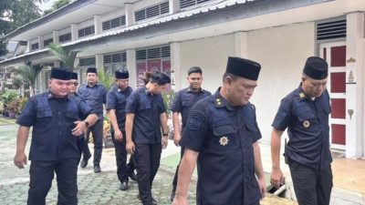 Pantang Lengah Terbuai Rutinitas, Kepala KPLP Lapas Kelas I Bandar Lampung Pimpin Pasukan Menyisir Blok Hunian