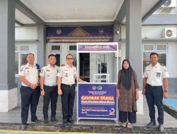 Tebar Kepedulian, Lapas Banyuasin Serahkan Gerobak Usaha untuk Keluarga Warga Binaan