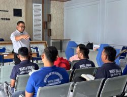 Suasana Khidmat, Warga Binaan Lapas Muara Tebo Ikuti Ibadah Rutin Pembinaan Kerohanian