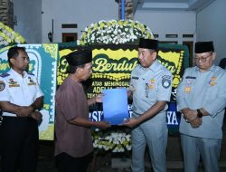 Jasa Raharja Serahkan Santunan Kepada Ahli Waris Korban Kecelakaan Kereta di Bekasi