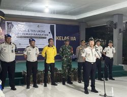 Kepala Lapas Banyuasin Pimpin Razia Serentak dan Pemusnahan Barang Guna Perkuat Keamanan Jelang Hari Bhakti Pemasyarakatan ke-62