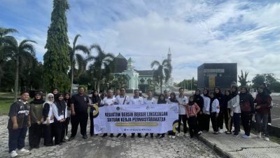Rutan Kelas IIB Menggala Bersih-bersih Islamic Center Tulangbawang Dalam Peringati HBP ke-62