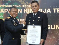 Kepala Lapas Way Kanan Terima Dua Penghargaan Kategori Capaian Kinerja Terbaik III dan ASN Teladan