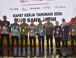 Sekdaprov dan Direksi Bank Lampung Hadiri Rapat Kerja KUB Bank Jatim Bersama Wagub Jatim dan Para Gubernur Anggota KUB