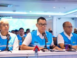 Akibat Cuaca Buruk, PLN Terus Lakukan Pemulihan Sistem Kelistrikan di Sumatra