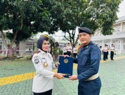 Sematkan Penghargaan Pegawai Teladan, Kalapas Ike Rahmawati Berpesan untuk Terus Jadi Inspirasi