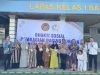 Berbagi Berkah Idul Adha, Plh Kakanwil Maulidi Hilal dan Kalapas Bagikan Daging Kurban Kepada Masyarakat Sekitar