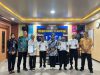 Wujud Kepedulian Negara, Kalapas Rajabasa Serahkan Remisi Khusus Bagi Warga Binaan Usia Diatas 70 Tahun