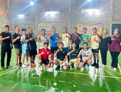 Kalapas Mukhlisin Fardi Beserta Petugas Lapas Muara Tebo Gelar Olahraga Badminton Bersama