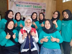 Dari Keterampilan Jadi Peluang, Pertamina Patra Niaga Regional Sumbagsel Dampingi Perempuan Desa Banuayu
