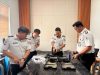 Kepala KPR Rutan Kelas I Bandar Lampung Gelar Pemeliharaan Senjata untuk Tingkatkan Kesiapsiagaan Petugas