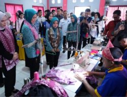 Lapas Banyuasin Terima Kunjungan Ketua TP PKK Sumsel Tinjau Produk Batik dan Hasil Karya Warga Binaan