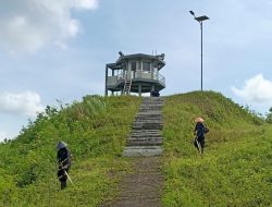 Pemotongan Rumput Berkala Tingkatkan Keindahan dan Keamanan Lapas Karanganyar