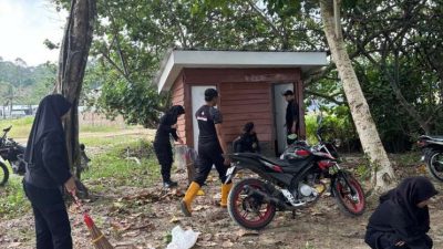 Kalapas Pimpin Langsung Aksi Bersih Pantai Bantar Panjang dan Perbaikan Fasilitas Bersama Jajaran Pegawai serta PPNPN Lapas Karanganyar