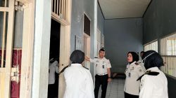 Ciptakan Lingkungan Pembinaan Terkendali, Kalapas Bersama Ka KPLP Deteksi Dini Lanjut Gelar Razia Blok Hunian