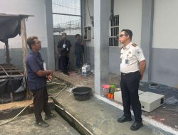 Kalapas Banyuasin Tinjau Langsung Pemasangan Wartelsuspas untuk Perkuat Keamanan dan Layanan Komunikasi Warga Binaan